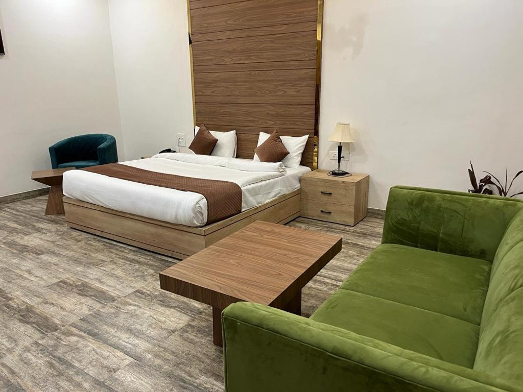 Hotel Eco Park Rewa Exterior foto